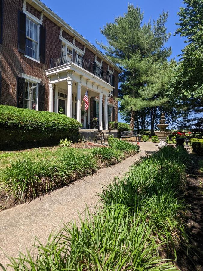 Maple Hill Manor Bed & Breakfast Springfield Exterior photo
